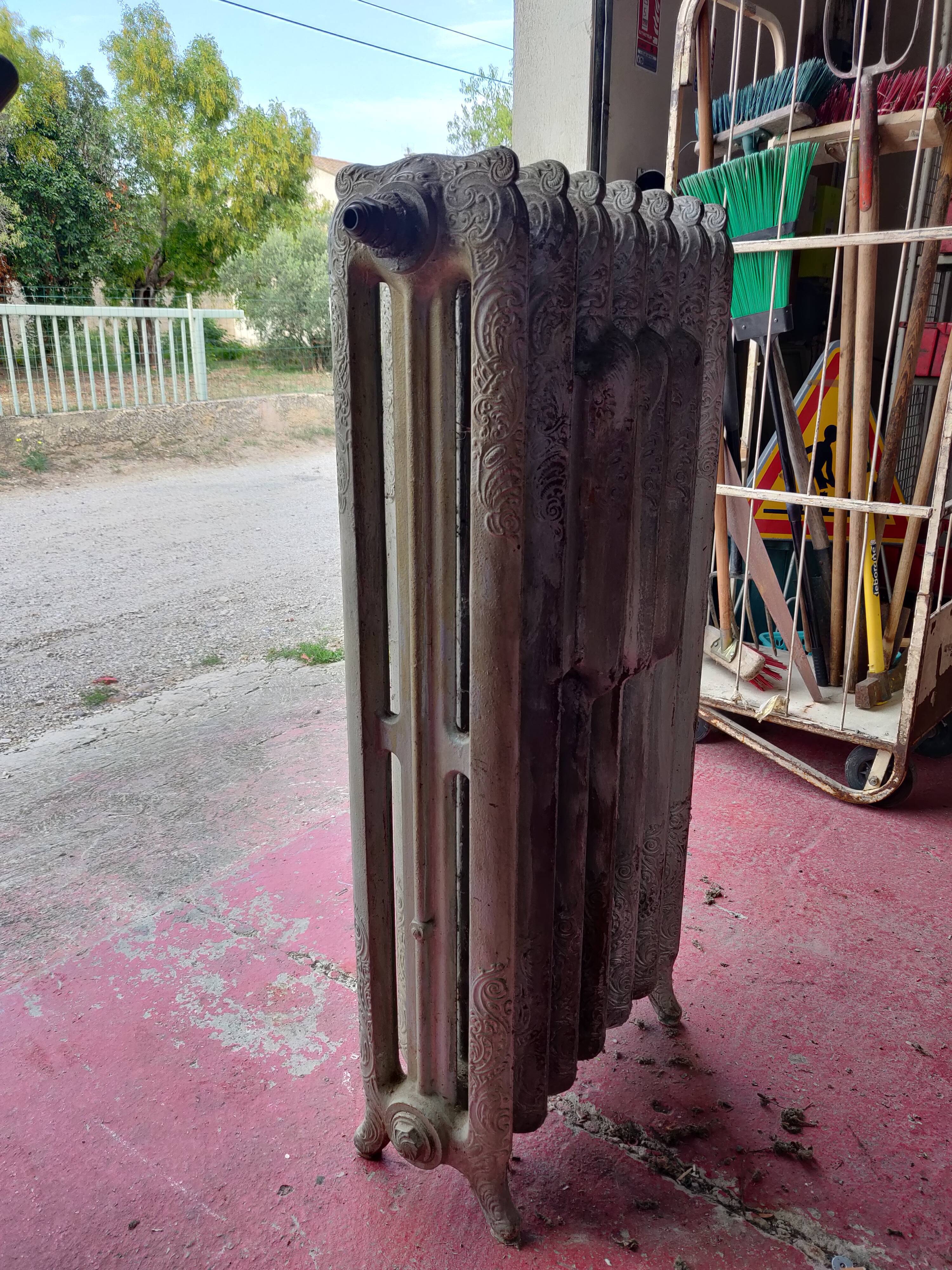 Cast iron radiator rocaille style XIXe 7 elements