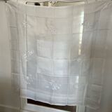 Nappe blanche carrée organdi brodé 125 cm