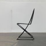 Set of black postmodern Kreuzschwinger chairs by Till Behrens for Schlubach, 1980s.