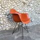 Fauteuil Eames DAR orange, base Eiffel originale, Herman Miller, 1960