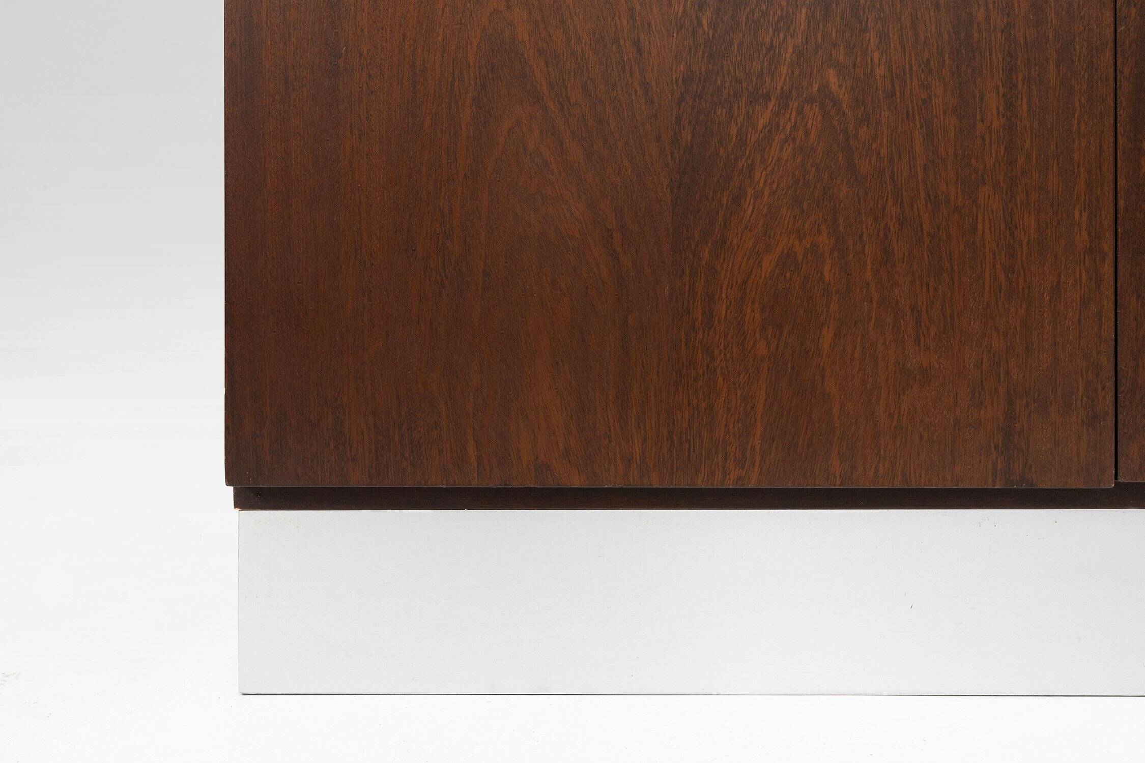 Cabinet de bar géométrique brutaliste, Belgique années 1970