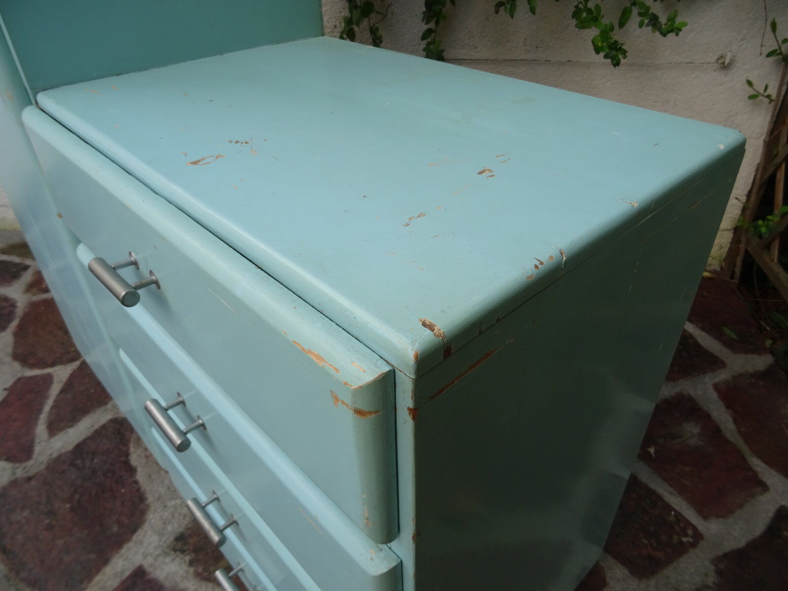 Asymmetrical wardrobe from the 1930