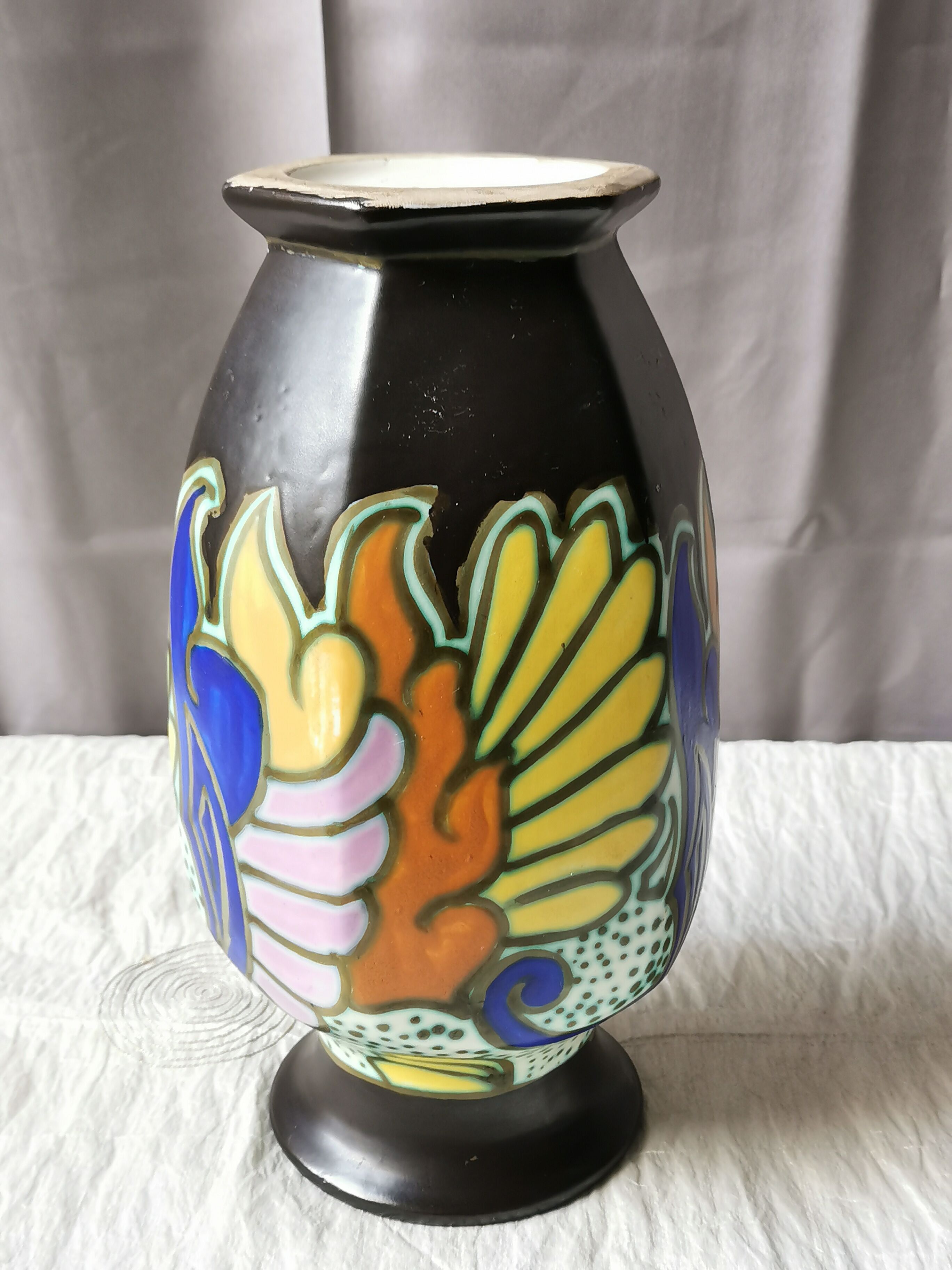 Vase art- deco sign " c.m. bergen "