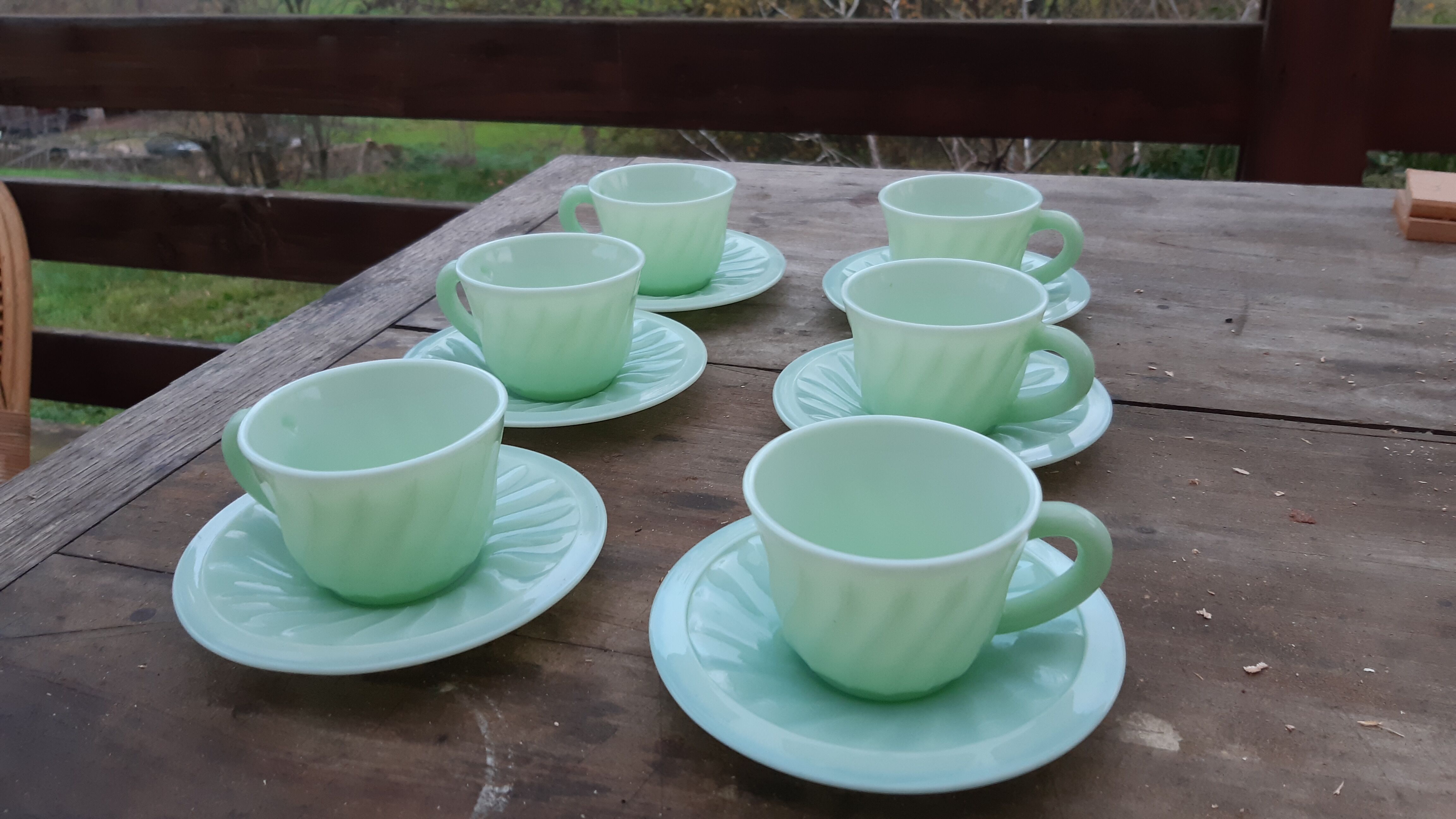 Set of 6 cups and saucers opaline green water