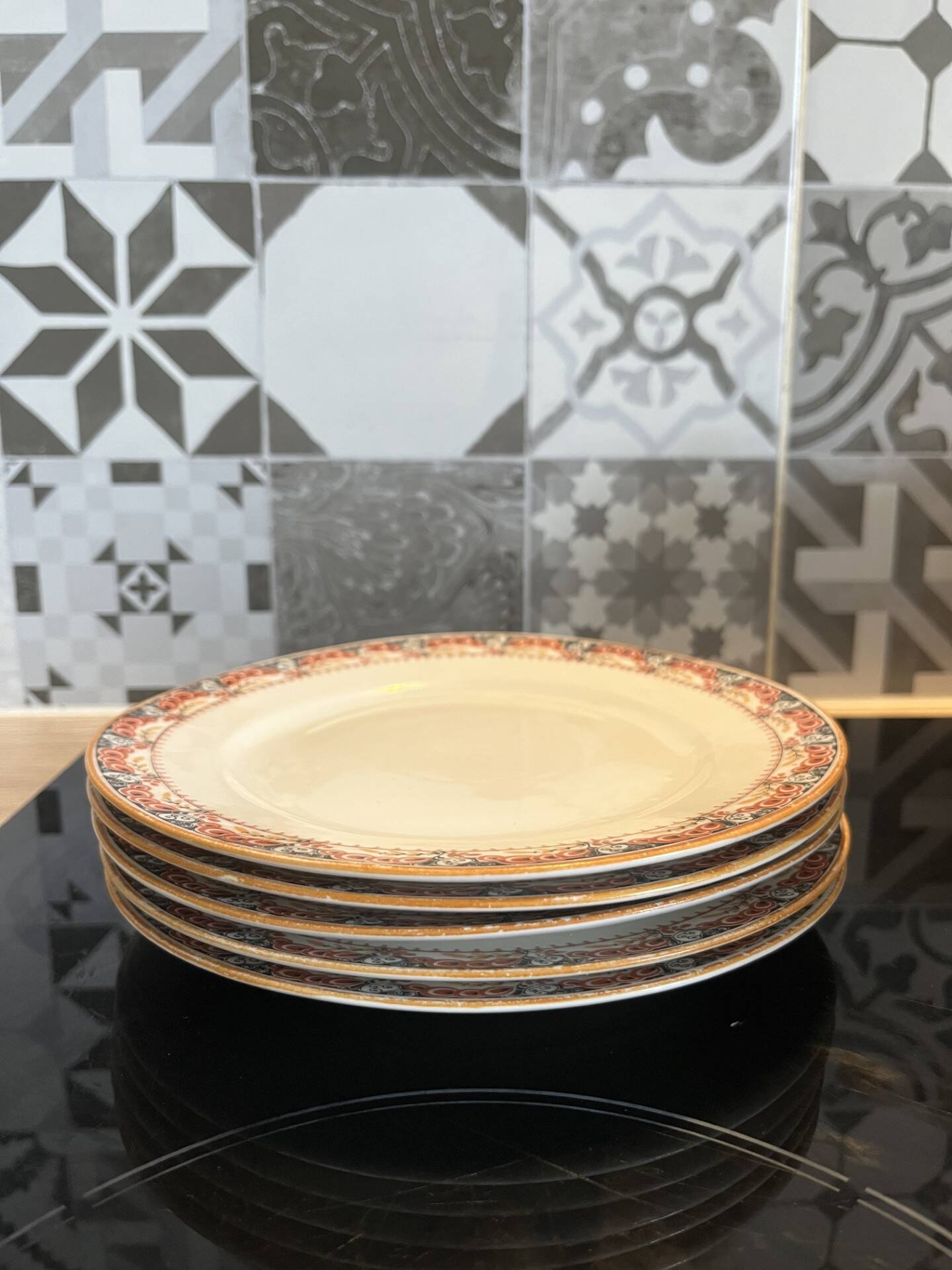 Dessert plates