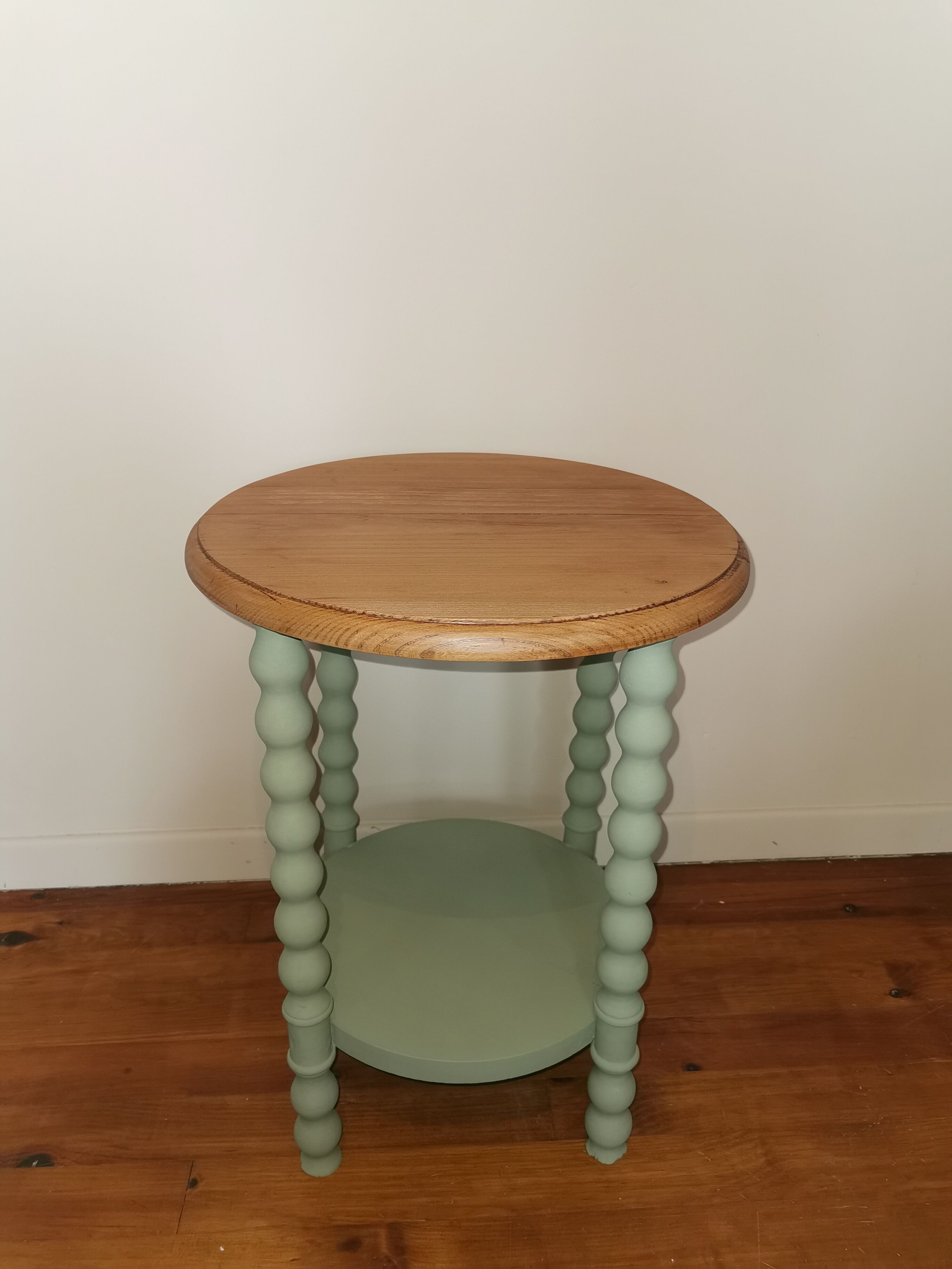 Vintage pedestal table solid wood