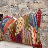 Magnifique coussin Kilim berbère vintage du Maroc