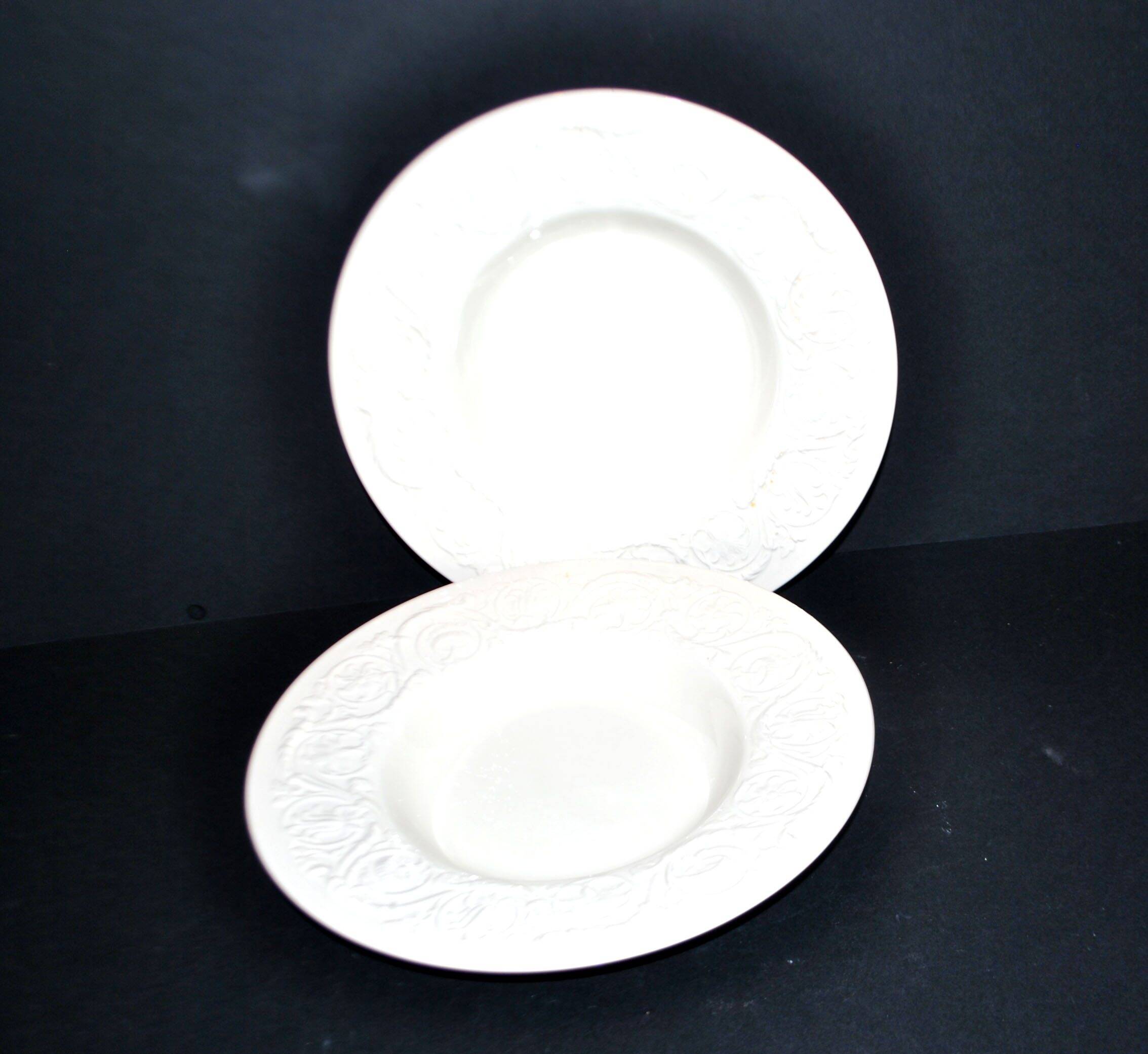 Wedgwood set of 2 pasta plates, Patrician garland, England
