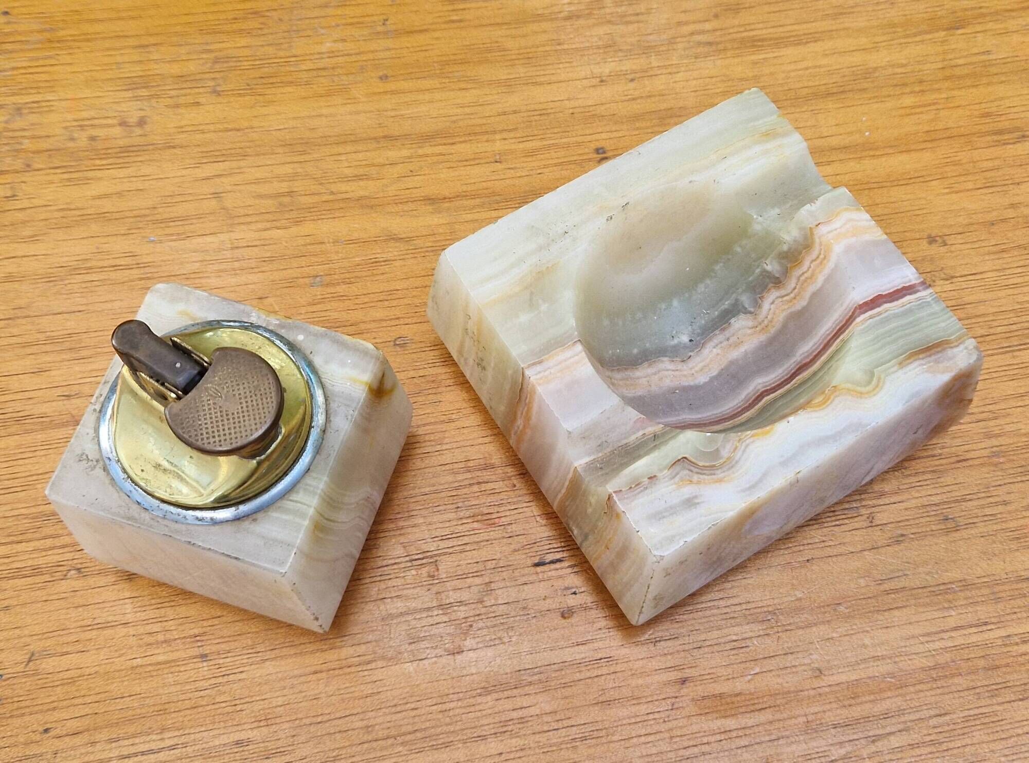 Vintage 1970's onyx lighter and ashtray smoking kit