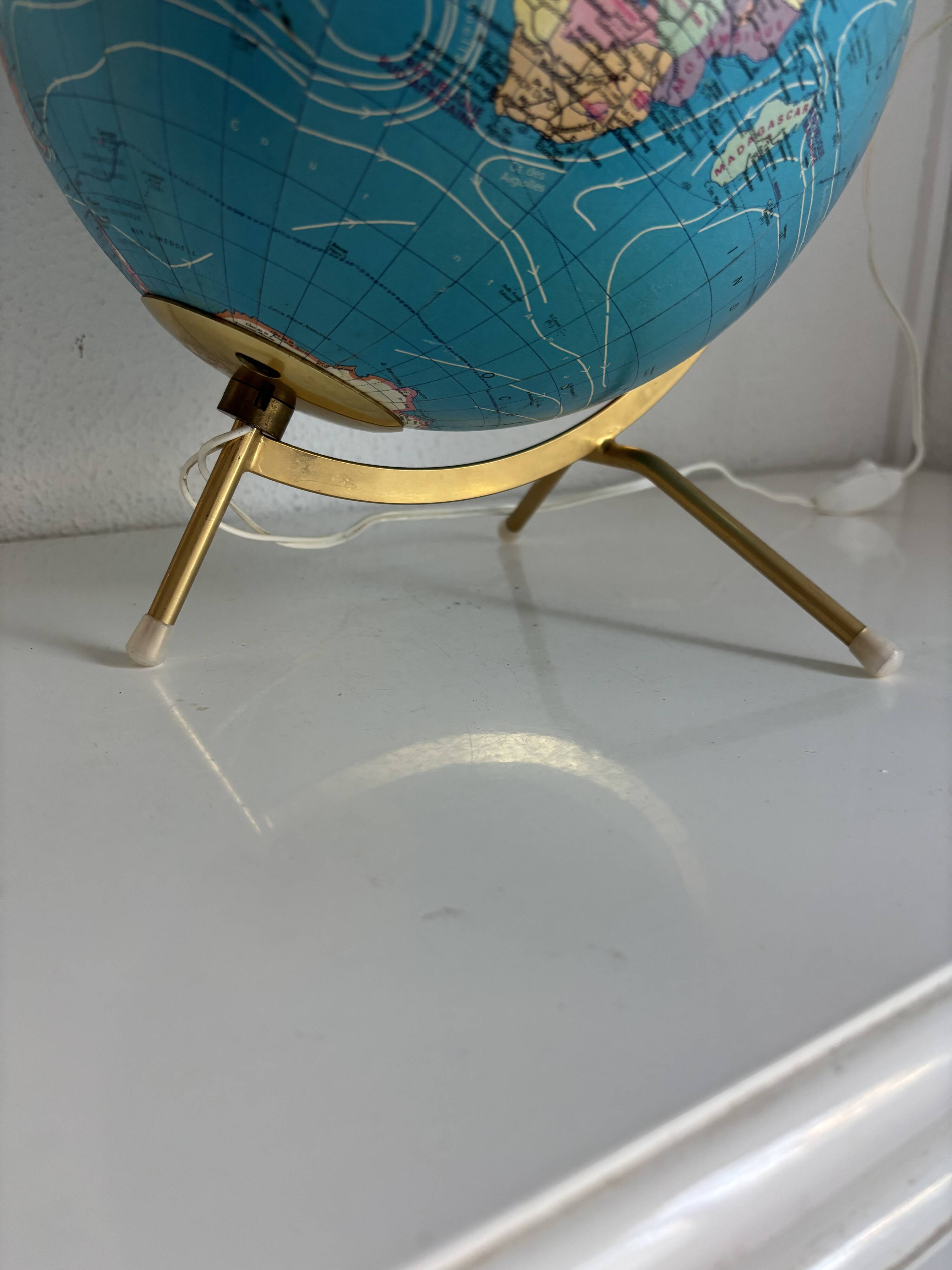 Globe vintage 1975 terrestre verre tripode doré Taride - 32 cm