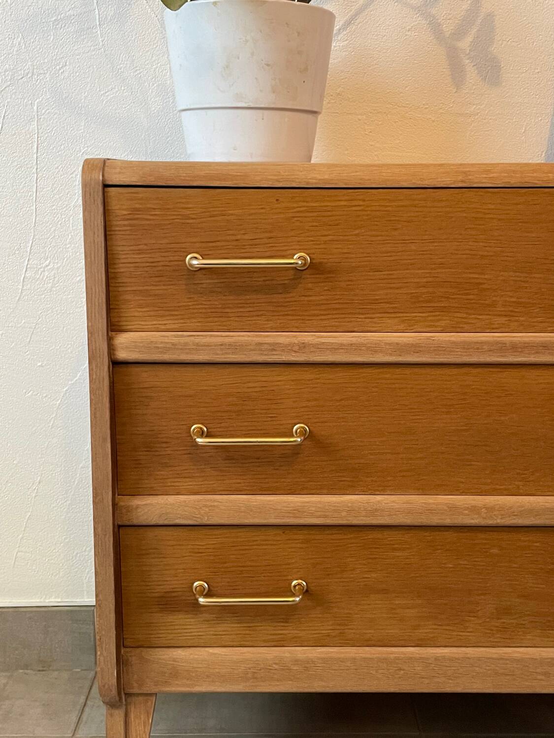 Charming vintage chest of drawers from the 1960s