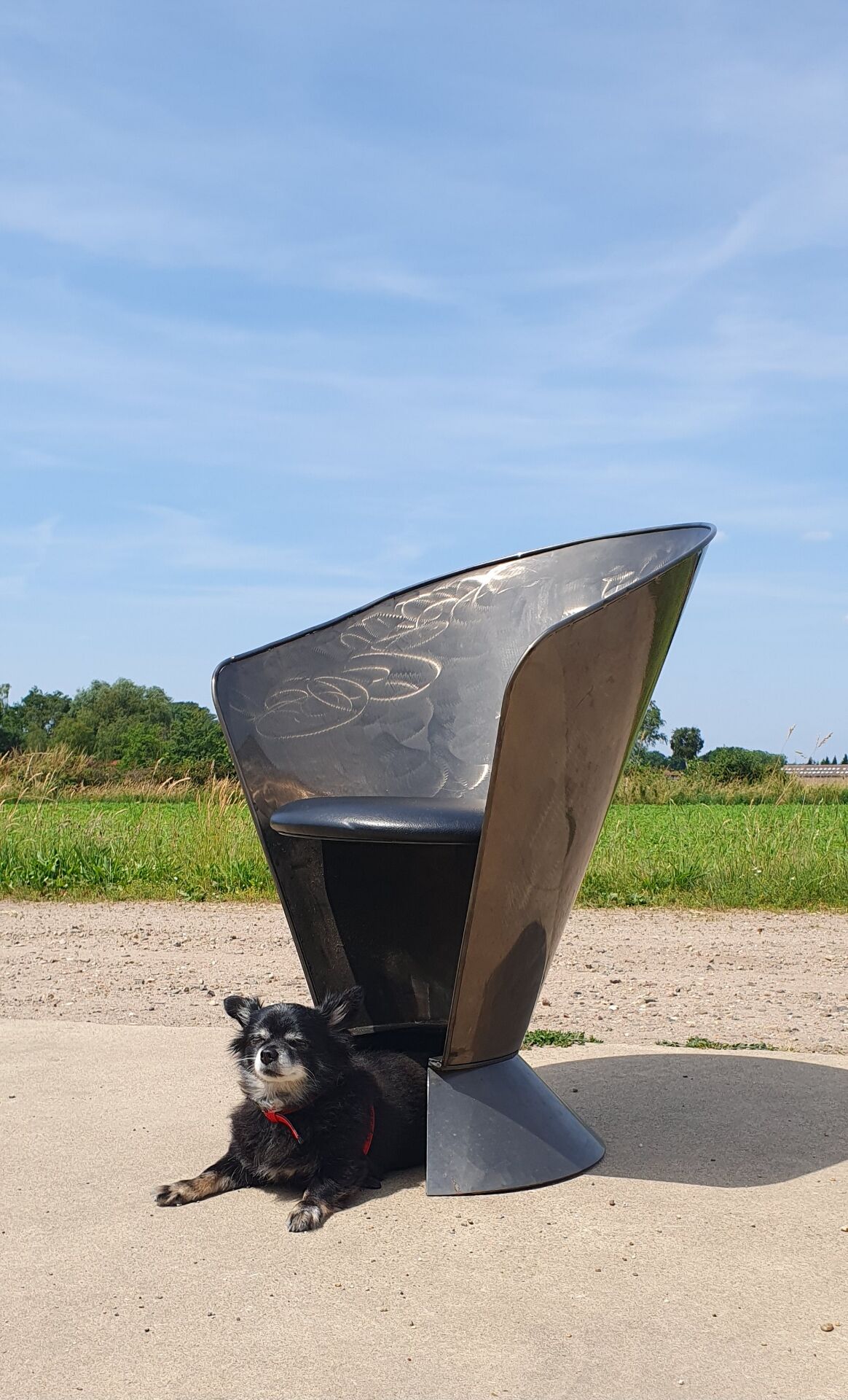Vintage metal cone sculptural chair industriel 