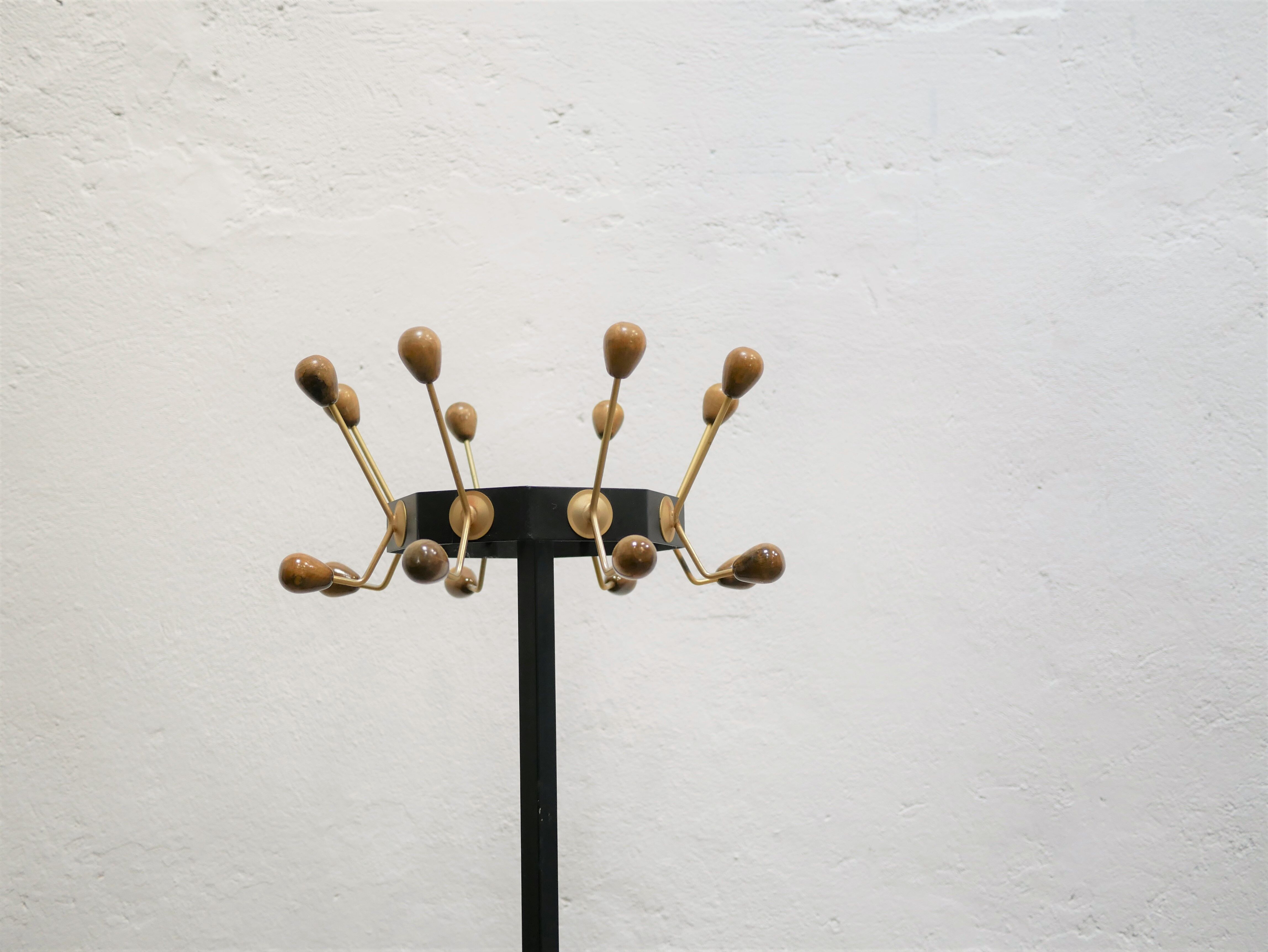 Porte-manteau vintage en métal bois et laiton