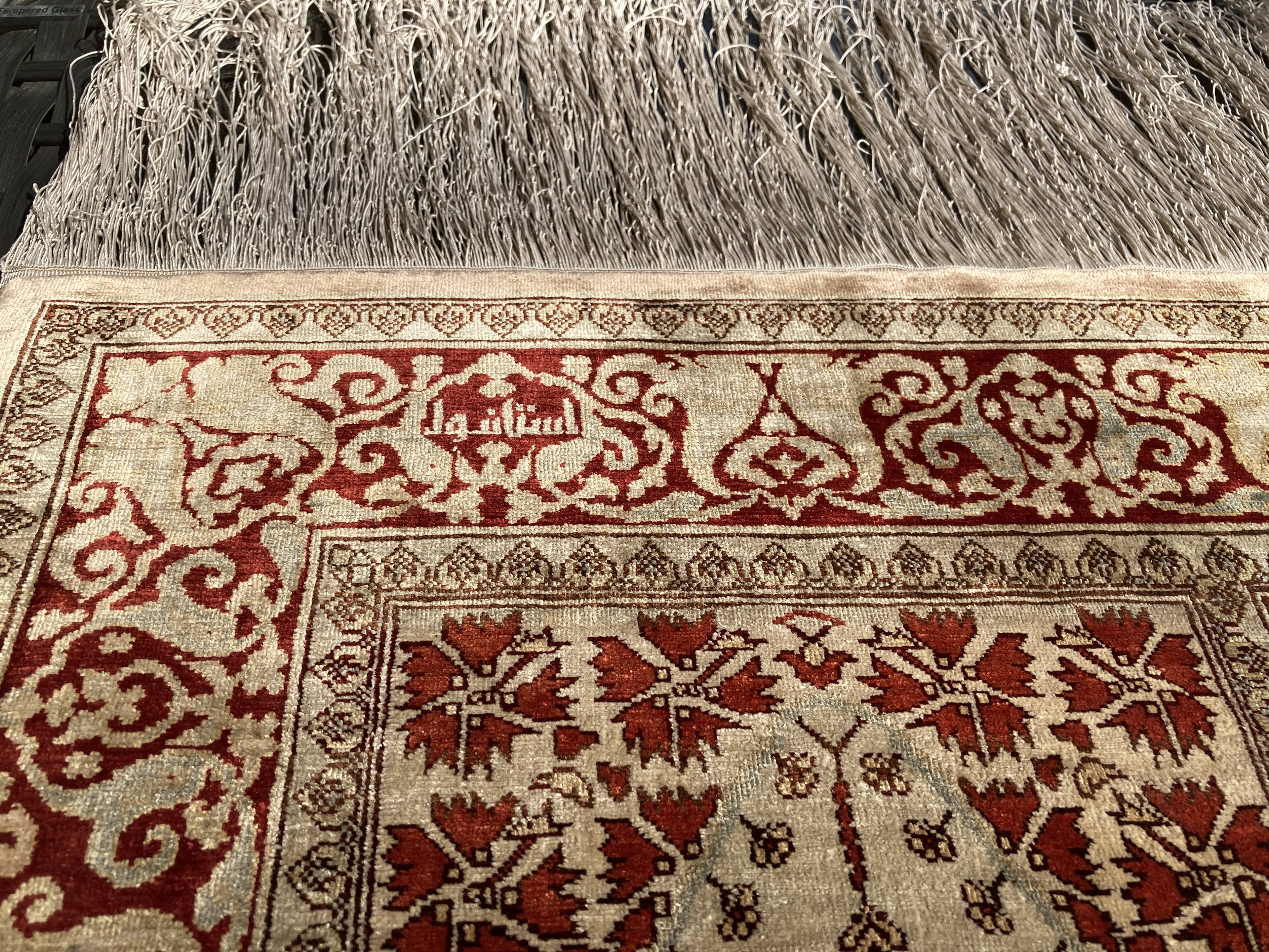 Tapis Istanbul en Soie Signé