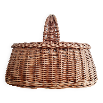 Panier en osier vintage