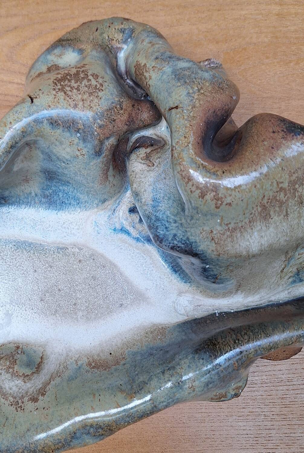 Free-form ceramic trinket tray by Alain and Nadia Pinel