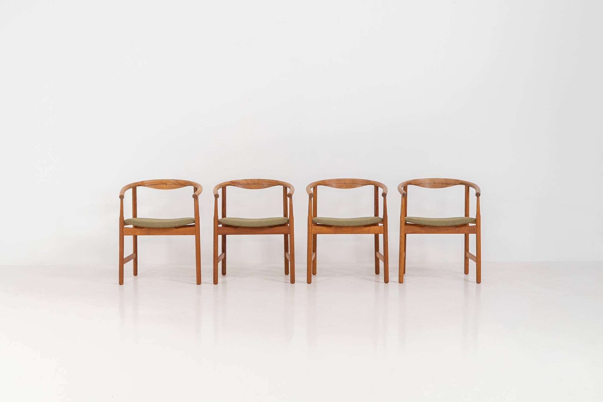 Ensemble de 4 chaises "PP203" par Hans J. Wegner pour PP Møbler