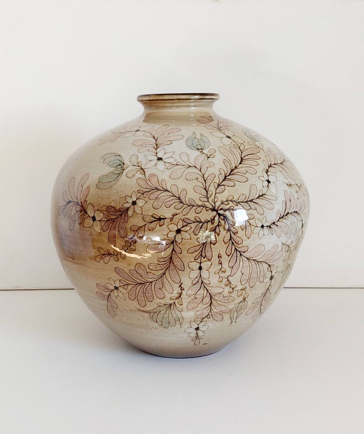 Large vintage Japanese vase