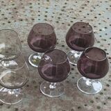 6 cognac glasses, in colored glass, 4 purple and two vintage beige