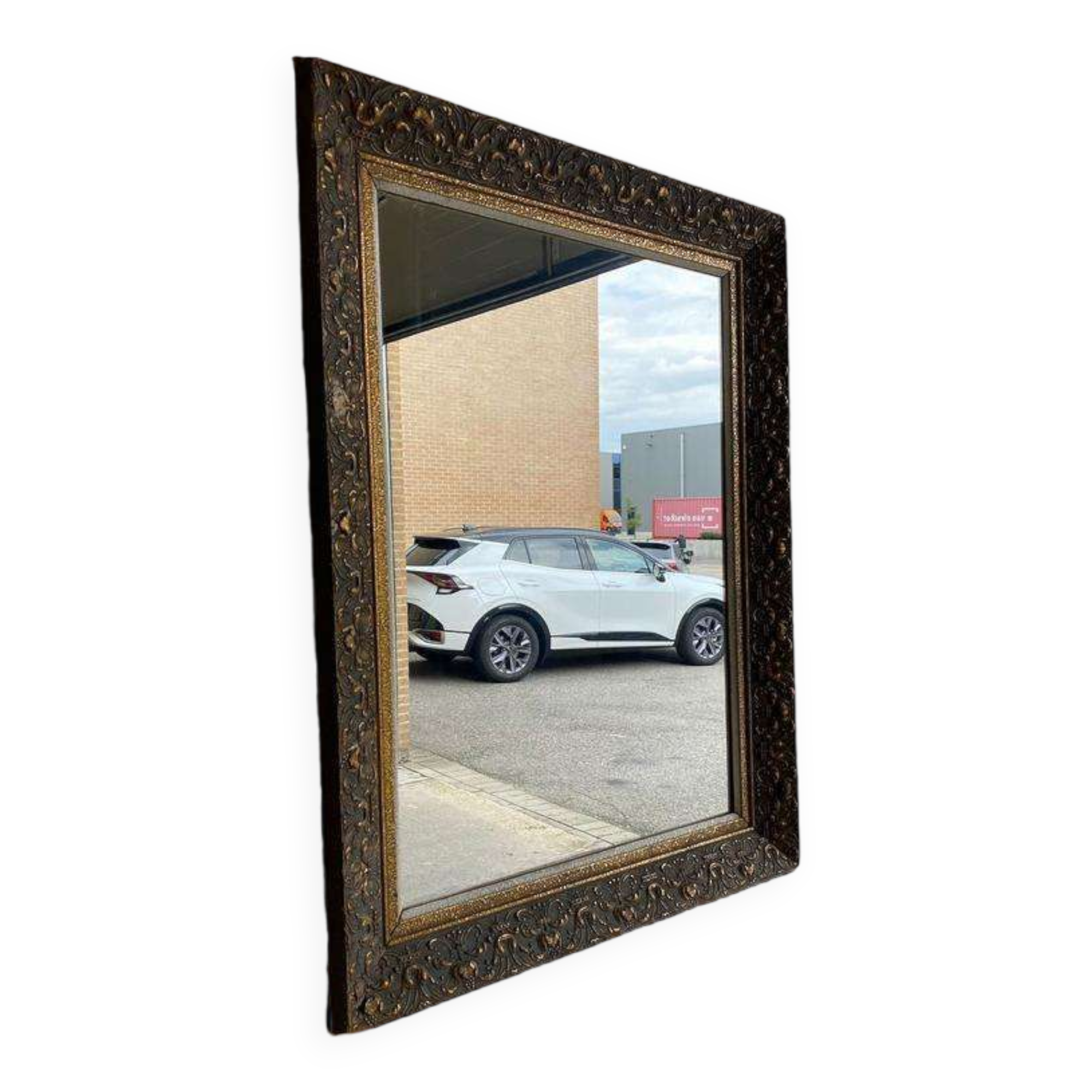 Vintage mirror in white gold