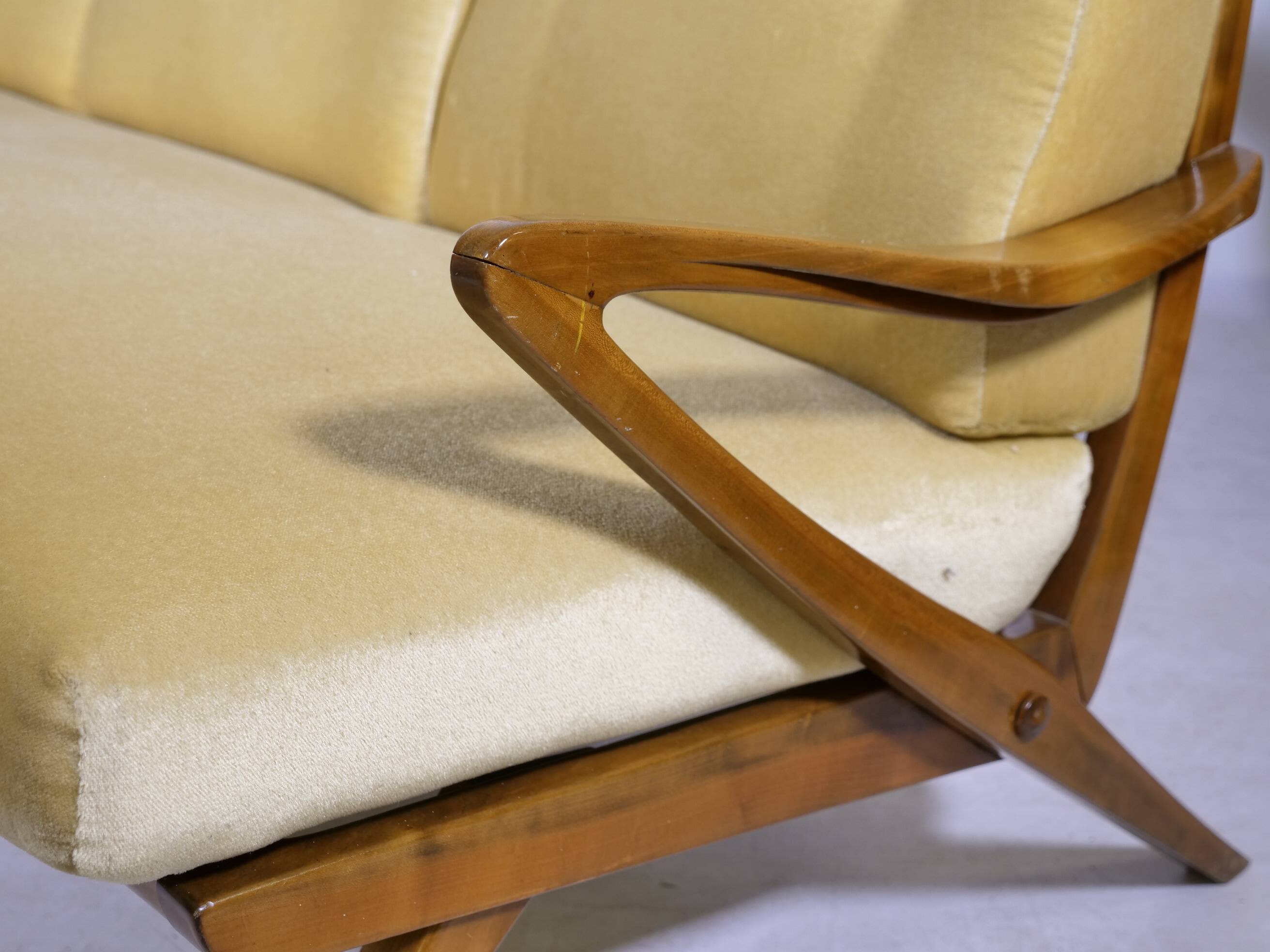 Three Seat Sofa in Wood attributed to Guglielmo Ulrich, Italy, 1950s