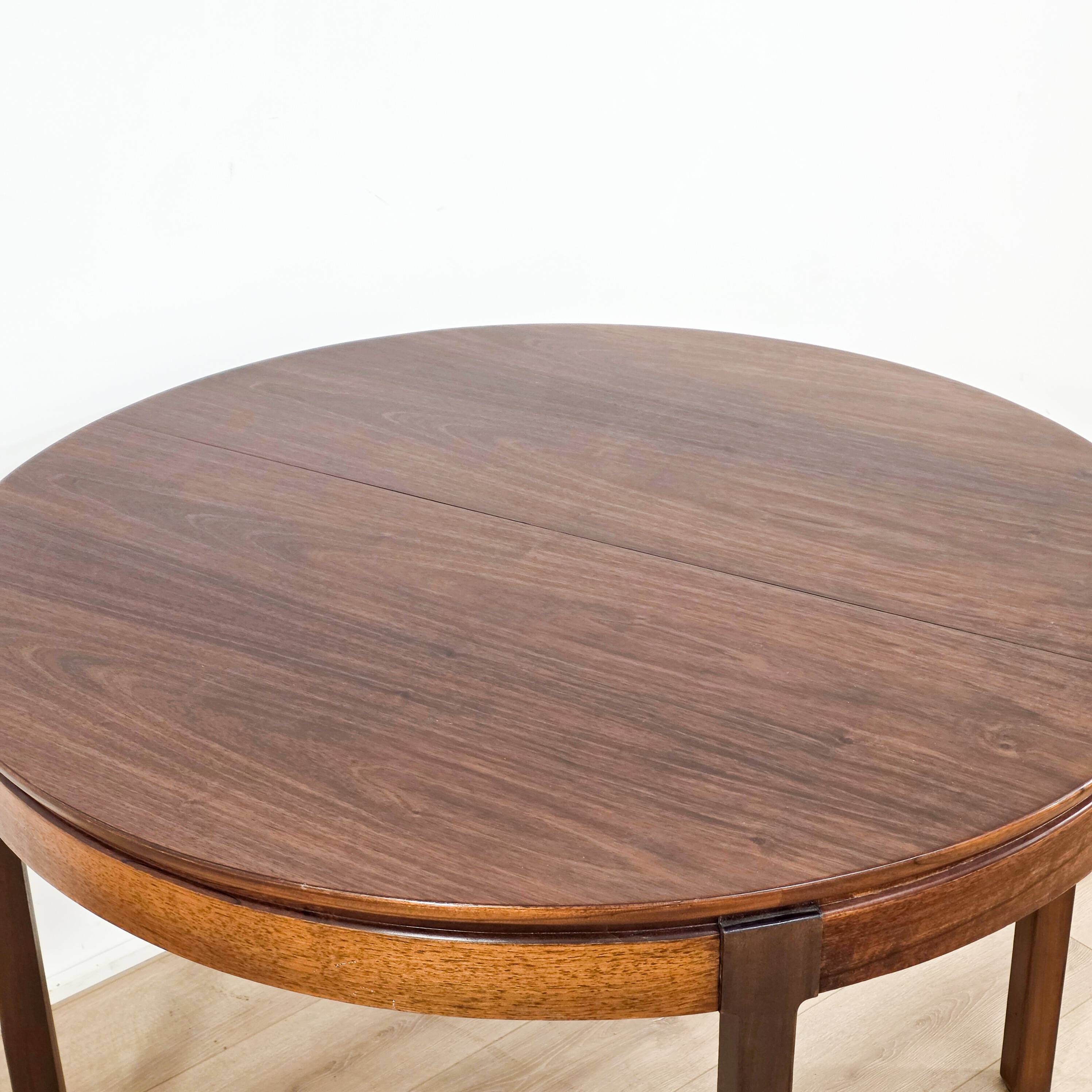 Scandinavian extendable dining table by Jacques Hauville - 1970