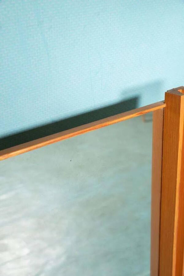 Miroir suédois minimaliste en bois de pin Japandi des années 70