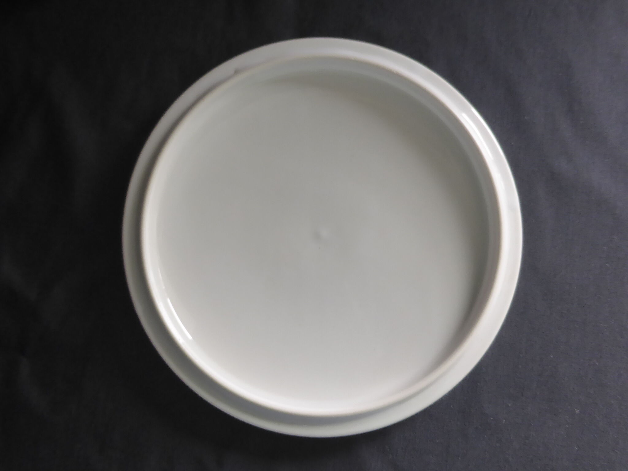 Bonbonnière ronde porcelaine Villeroy et Boch design naïf L'Arche de Noé Laplau