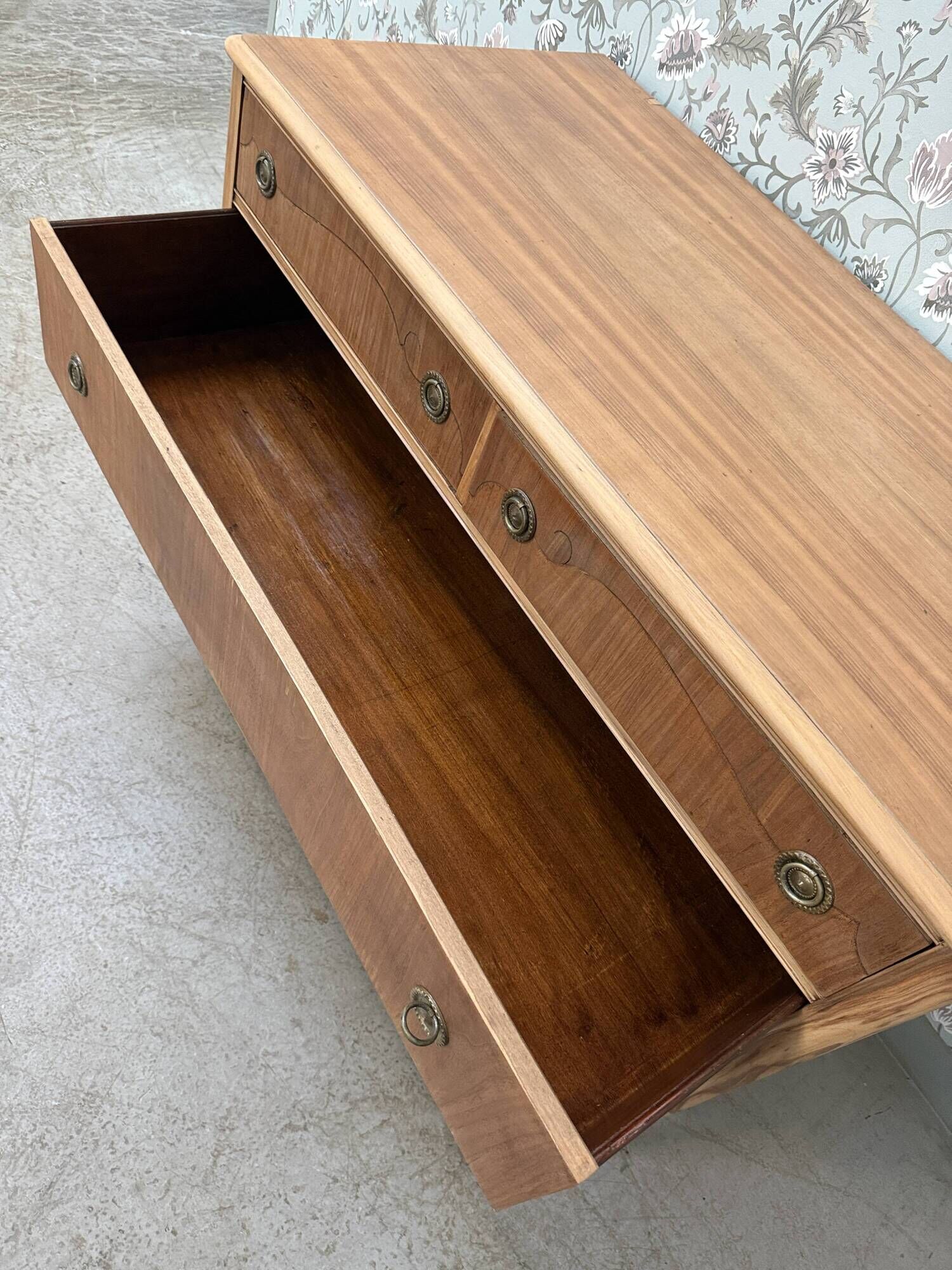 Large Art Deco chest of drawers in mahogany and ash (renovated)