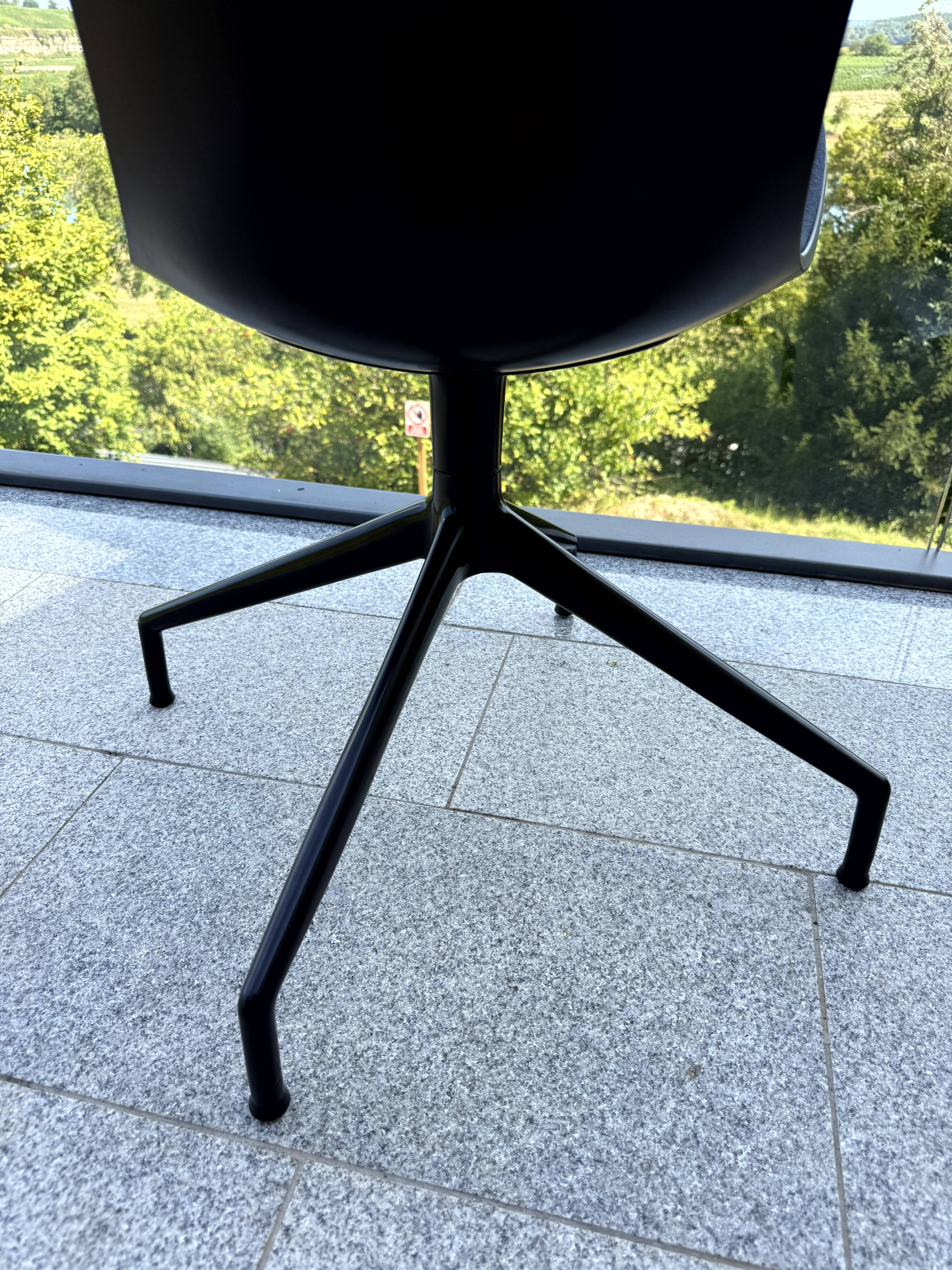 Papilio Shell designer chair – Naoto Fukasawa – B&B Italia