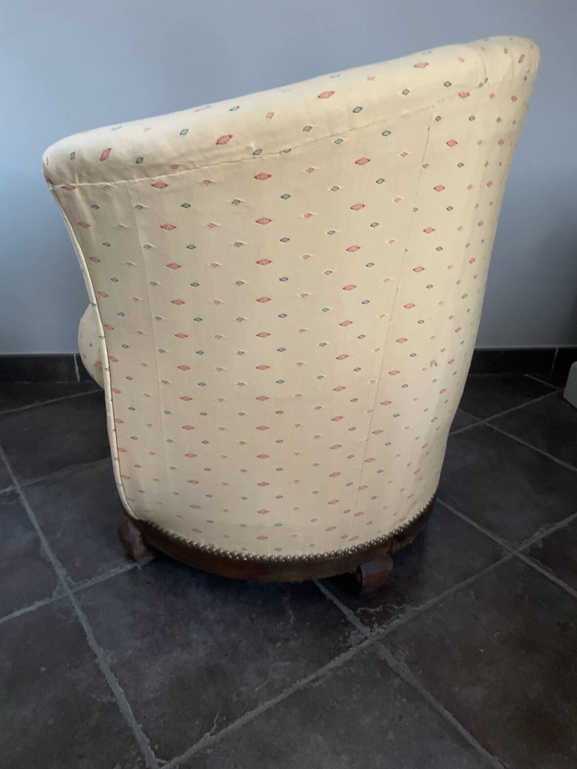 Armchair, toad, upholsterer, yellow patterned furniture and wood