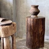 Brutalist stool in upcycled solid blond teak H:40 D:32