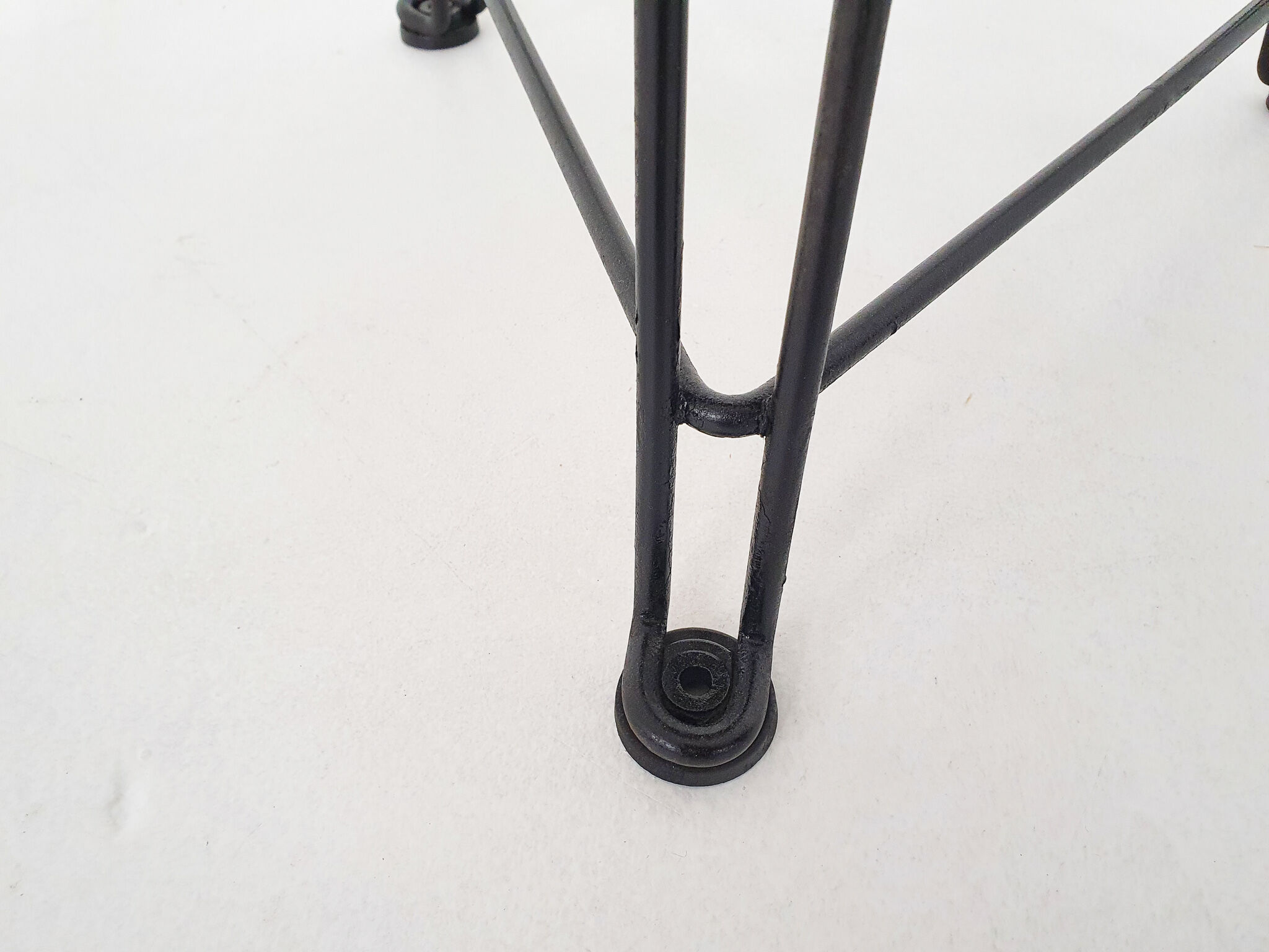 Tomado metal and wooden stool Model 550, The Netherlands
