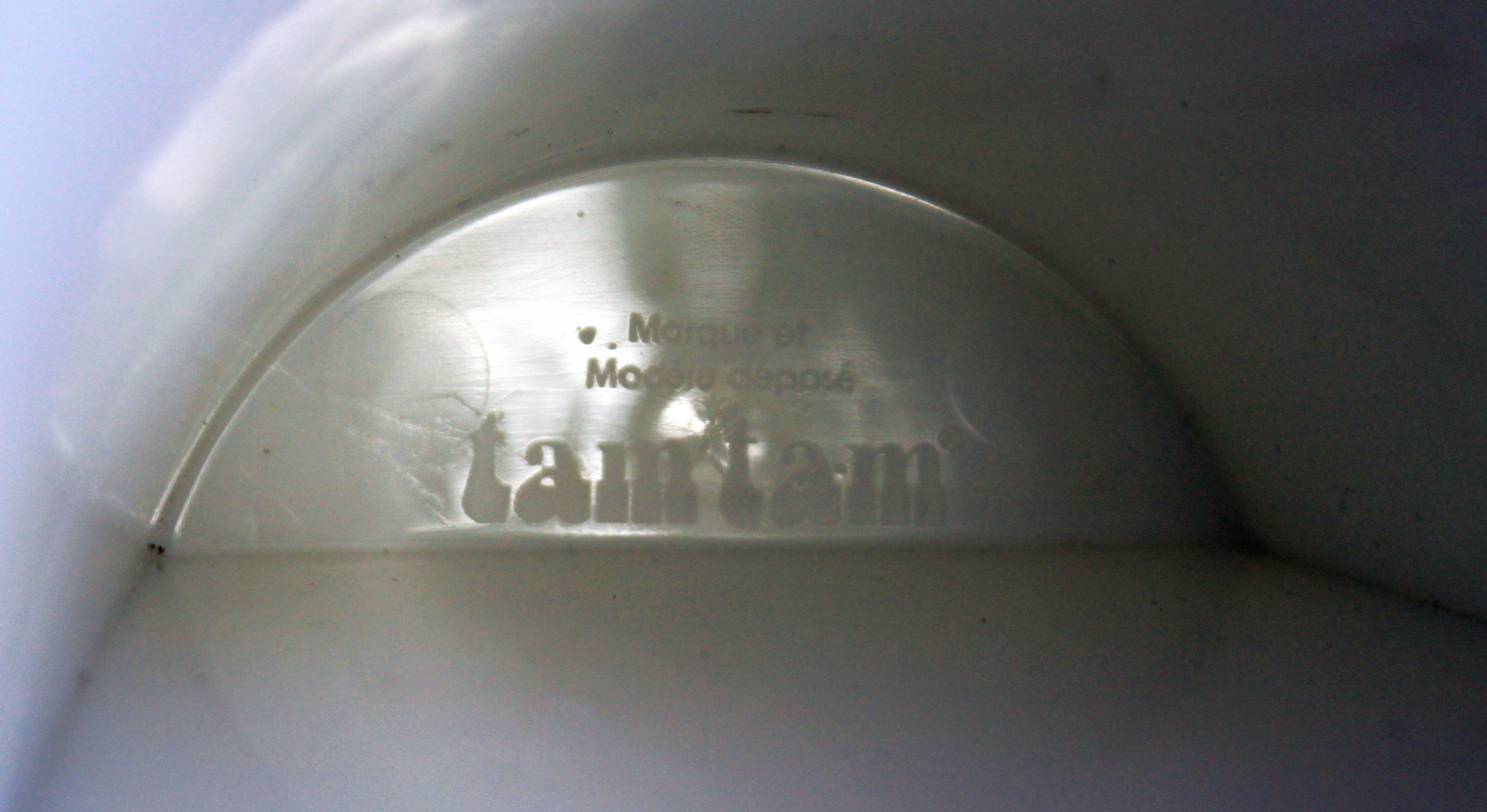 White TamTam Tabouret, Henry Massonnet.