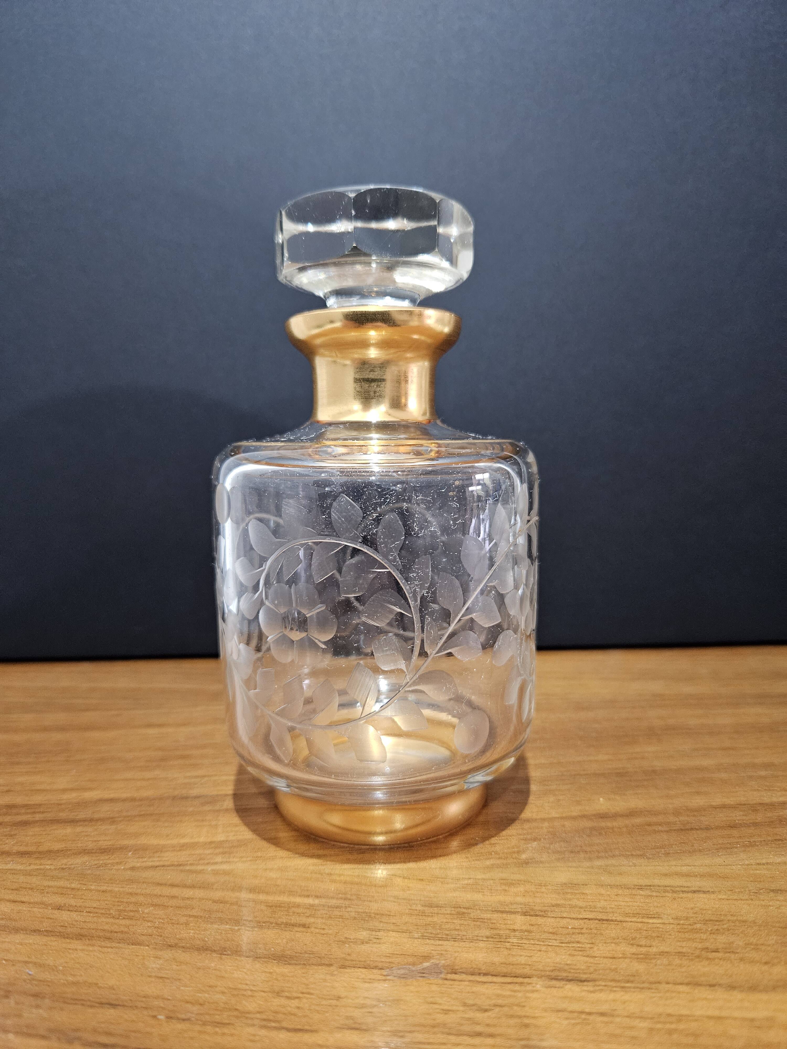 Luxurious Baccarat Crystal Flacon, France, 1890-1910