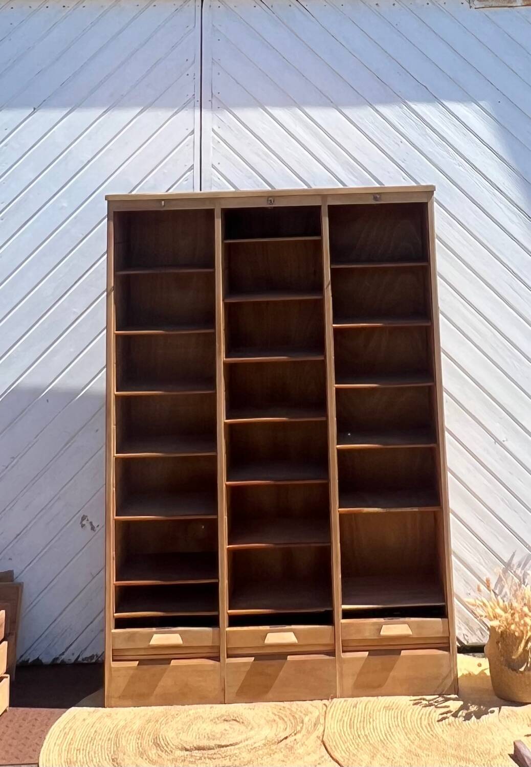 Triple filing cabinet with curtain in raw oak