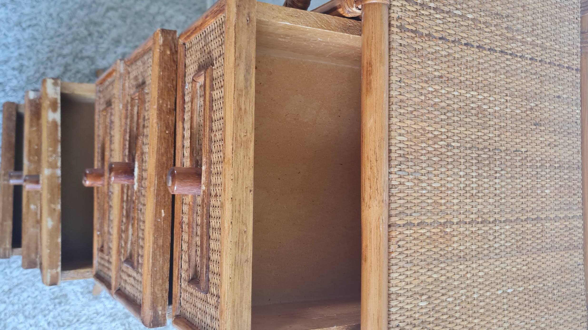 Rattan chest of drawers from the 1970s.