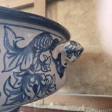 Antoine Montagnon in Nevers: footed bowl in porcelain with blue decoration.