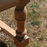 Farm table