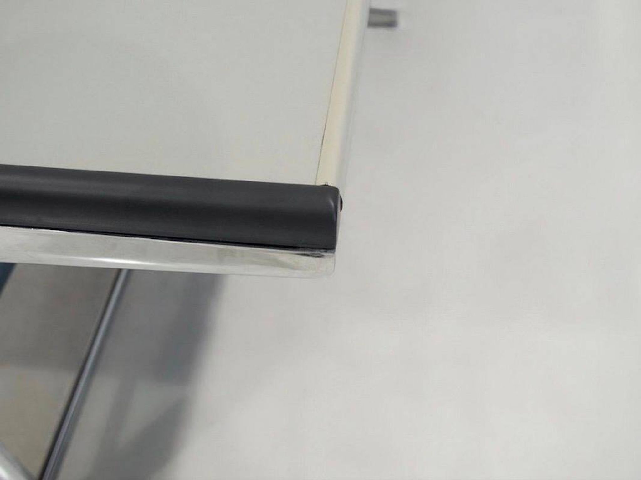 Bureau Action de George Nelson & Robert Propst pour Herman Miller