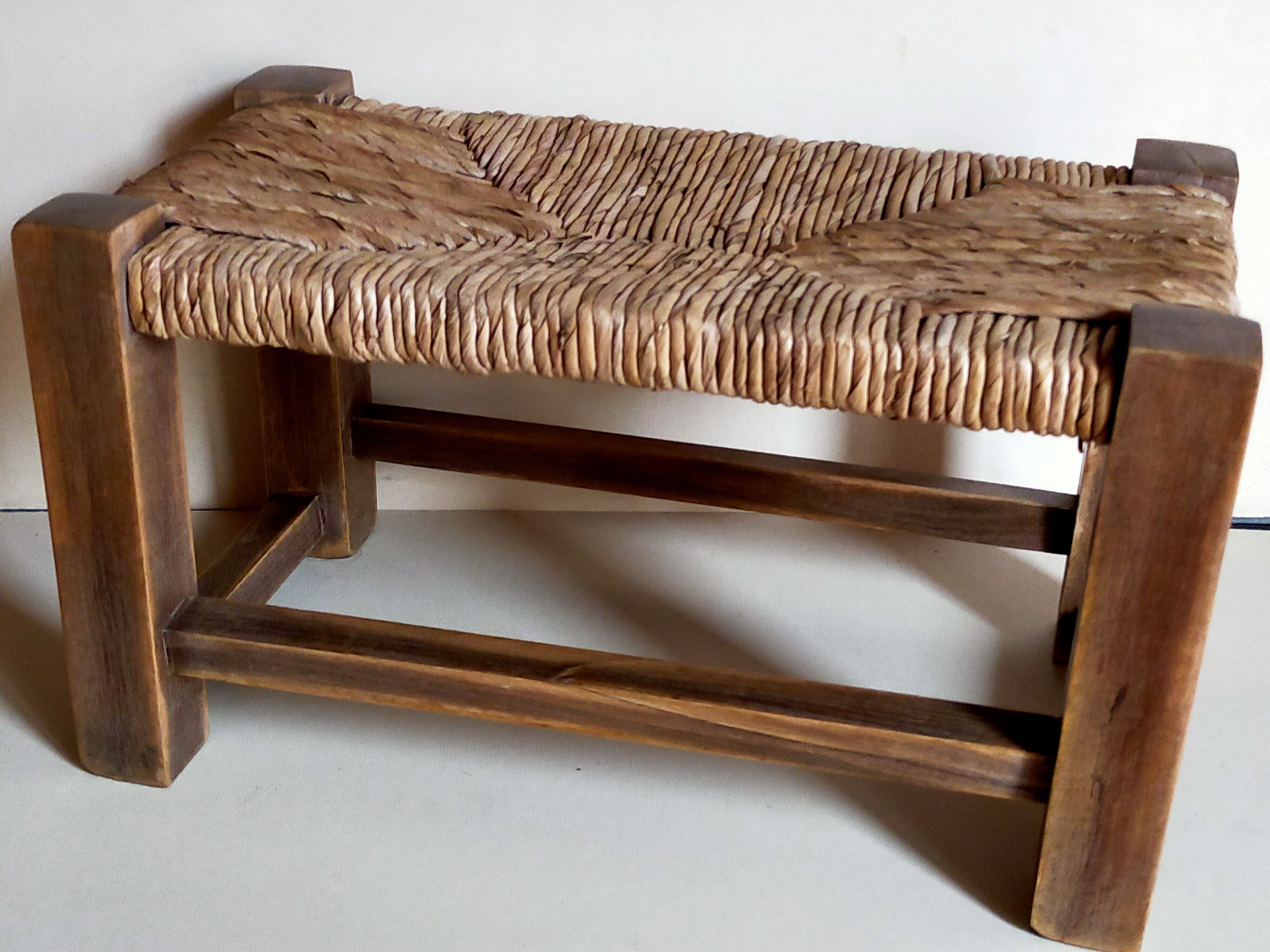 Massive wooden foot resting leg