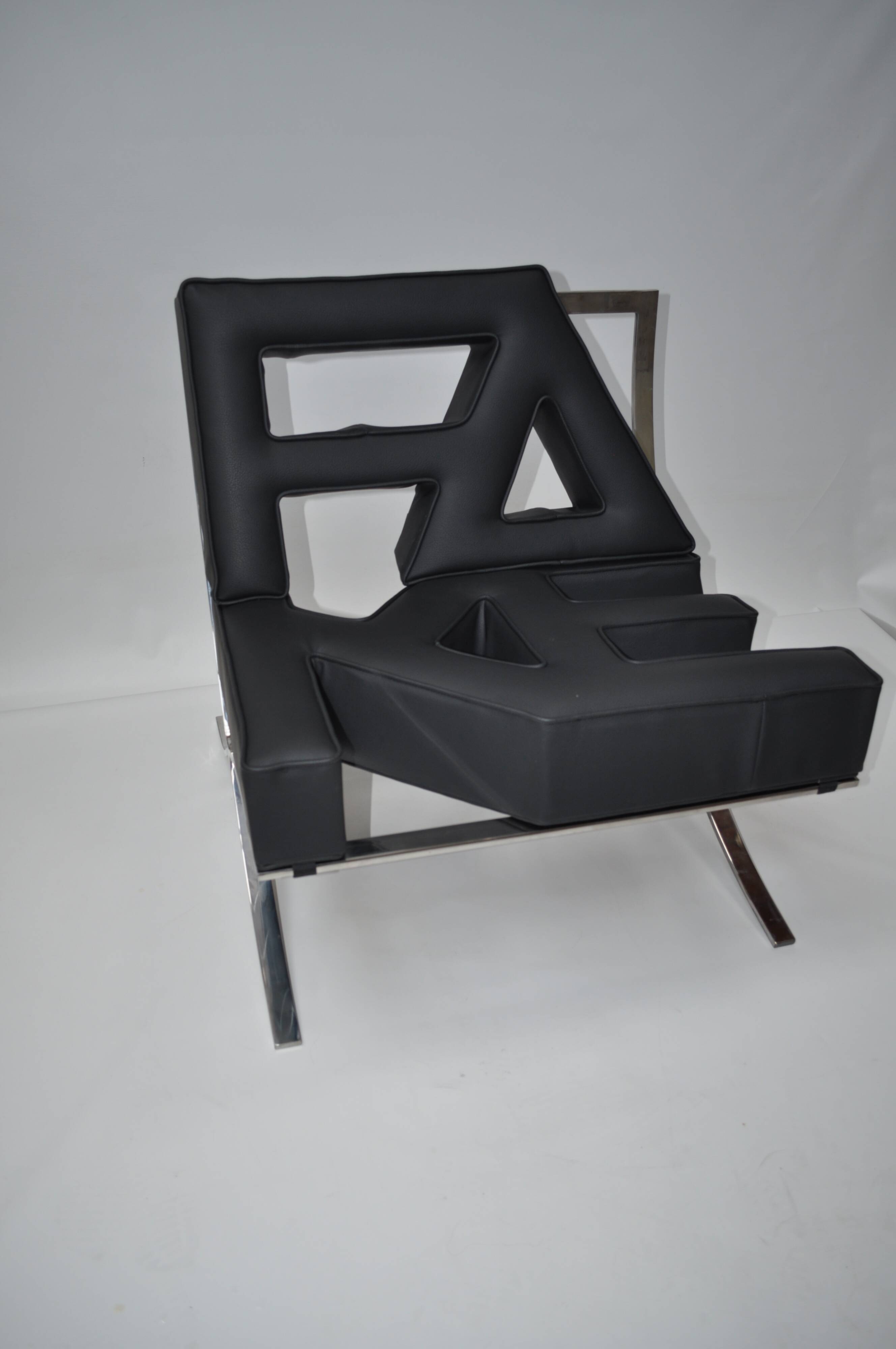 Chaise longue de style Barcelone — pièce sculpturale d'exception