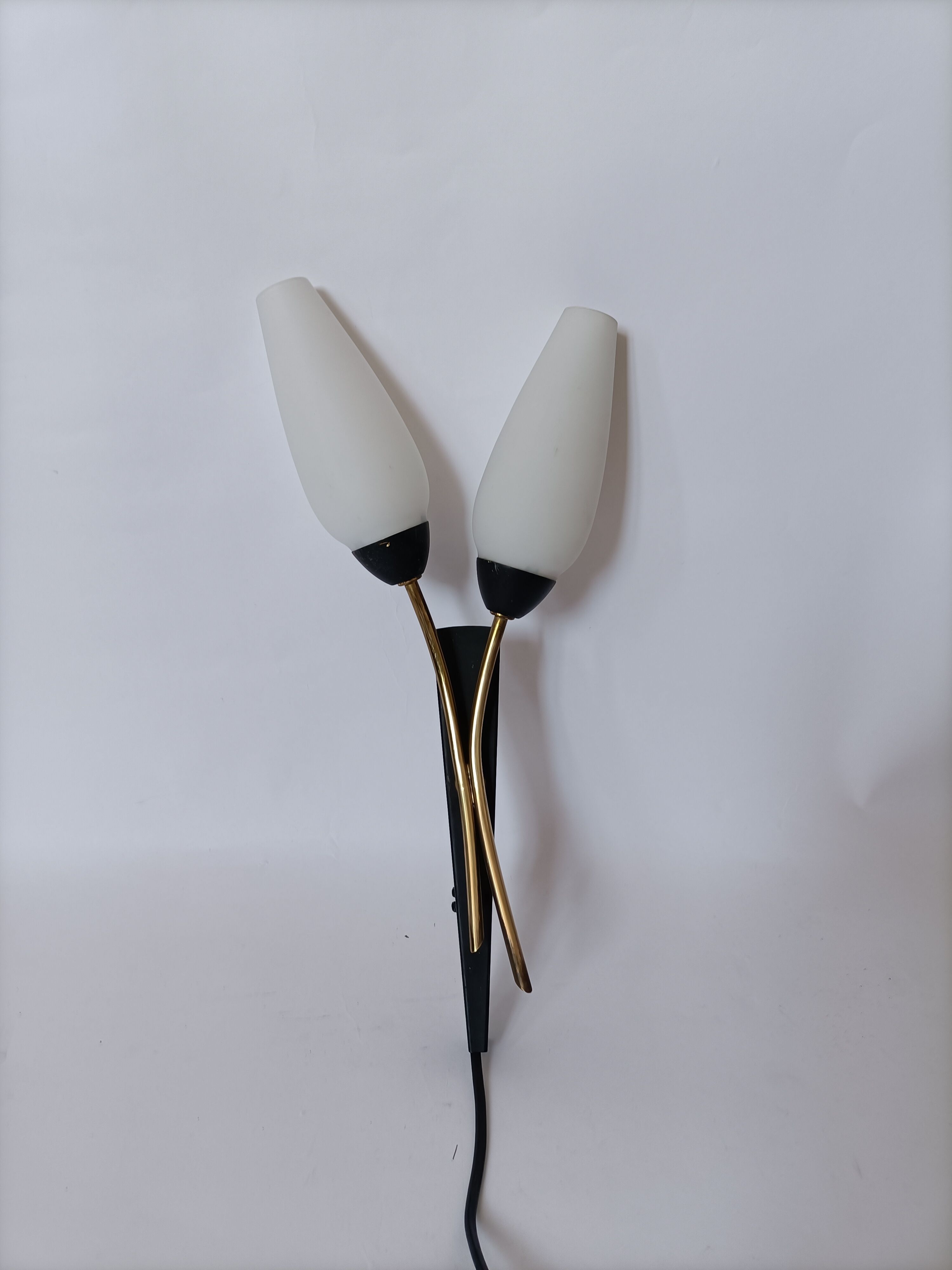 Wall lamp 1960 brass and black metal.