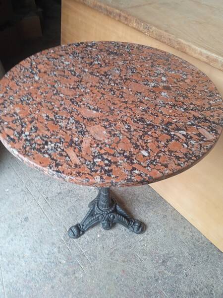 Tagle marble and cast iron bistro gueridon