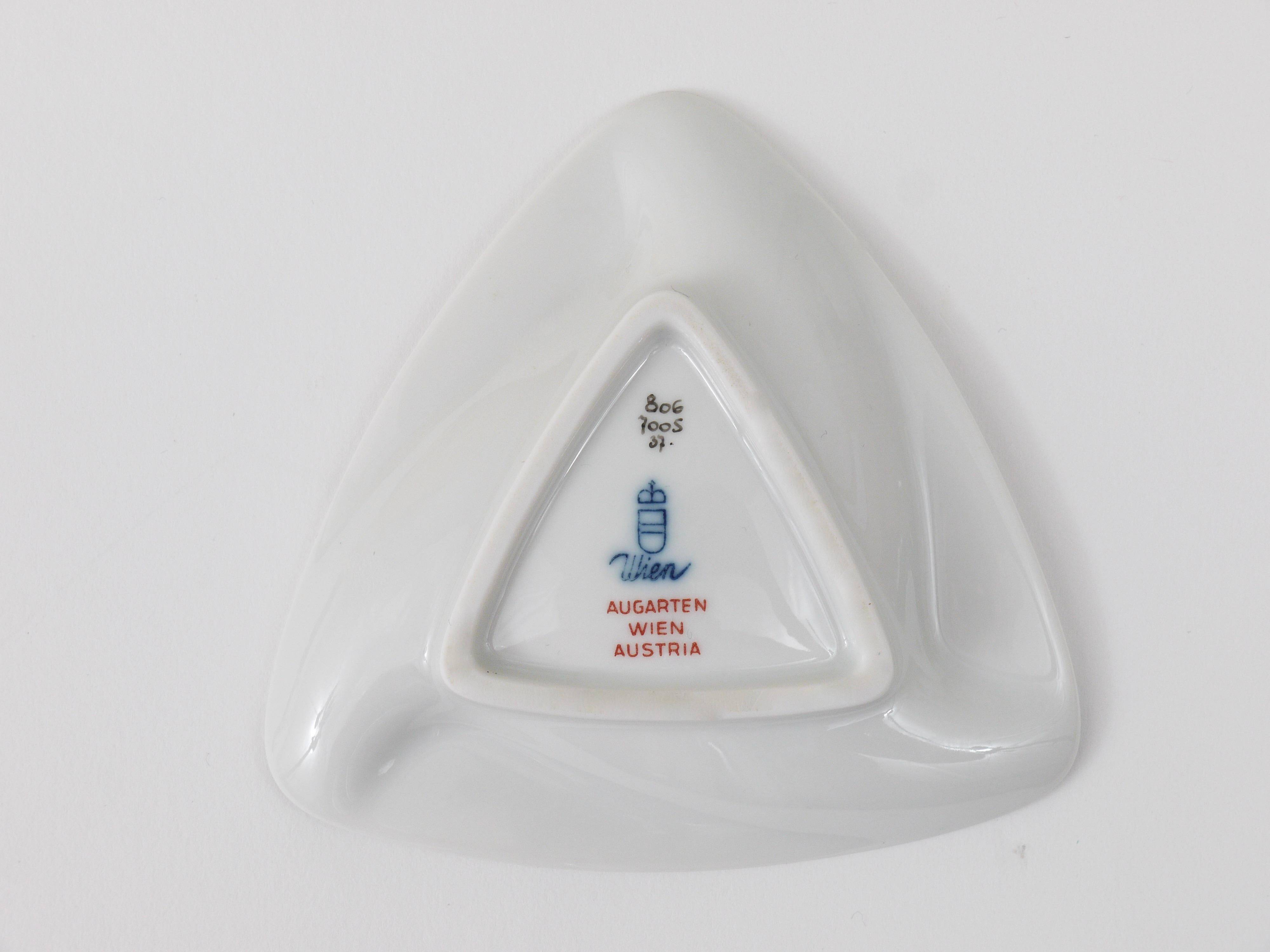 Slim turquoise porcelain ashtray from Augarten Vienna, mid-century, Austria, 1950s.