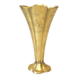 Brass vase with foot