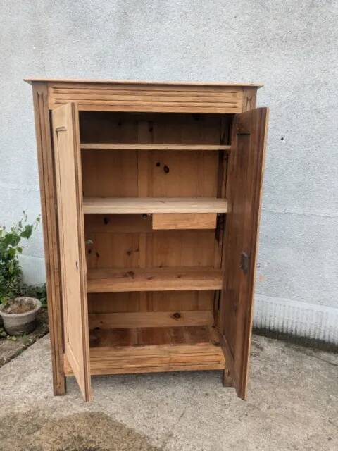 Natural wood wardrobe