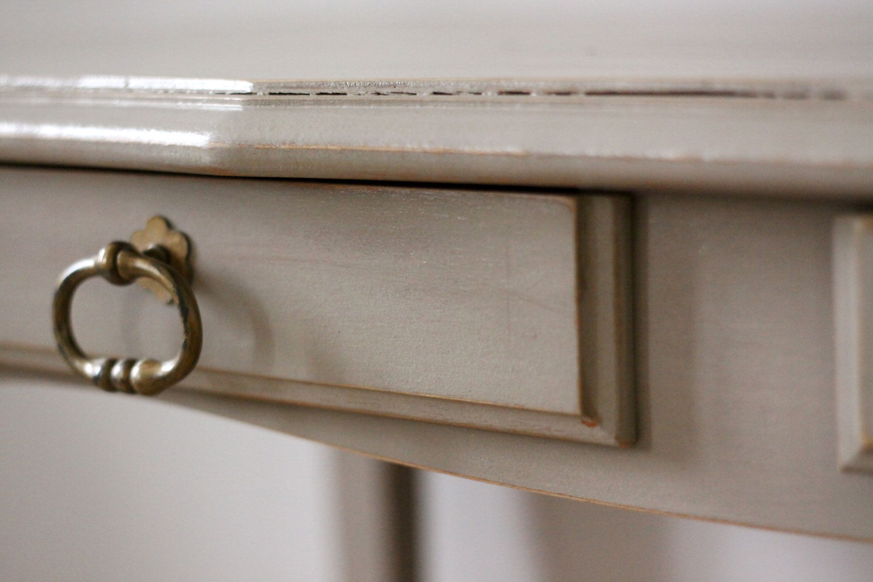Shabby chic patinated desk