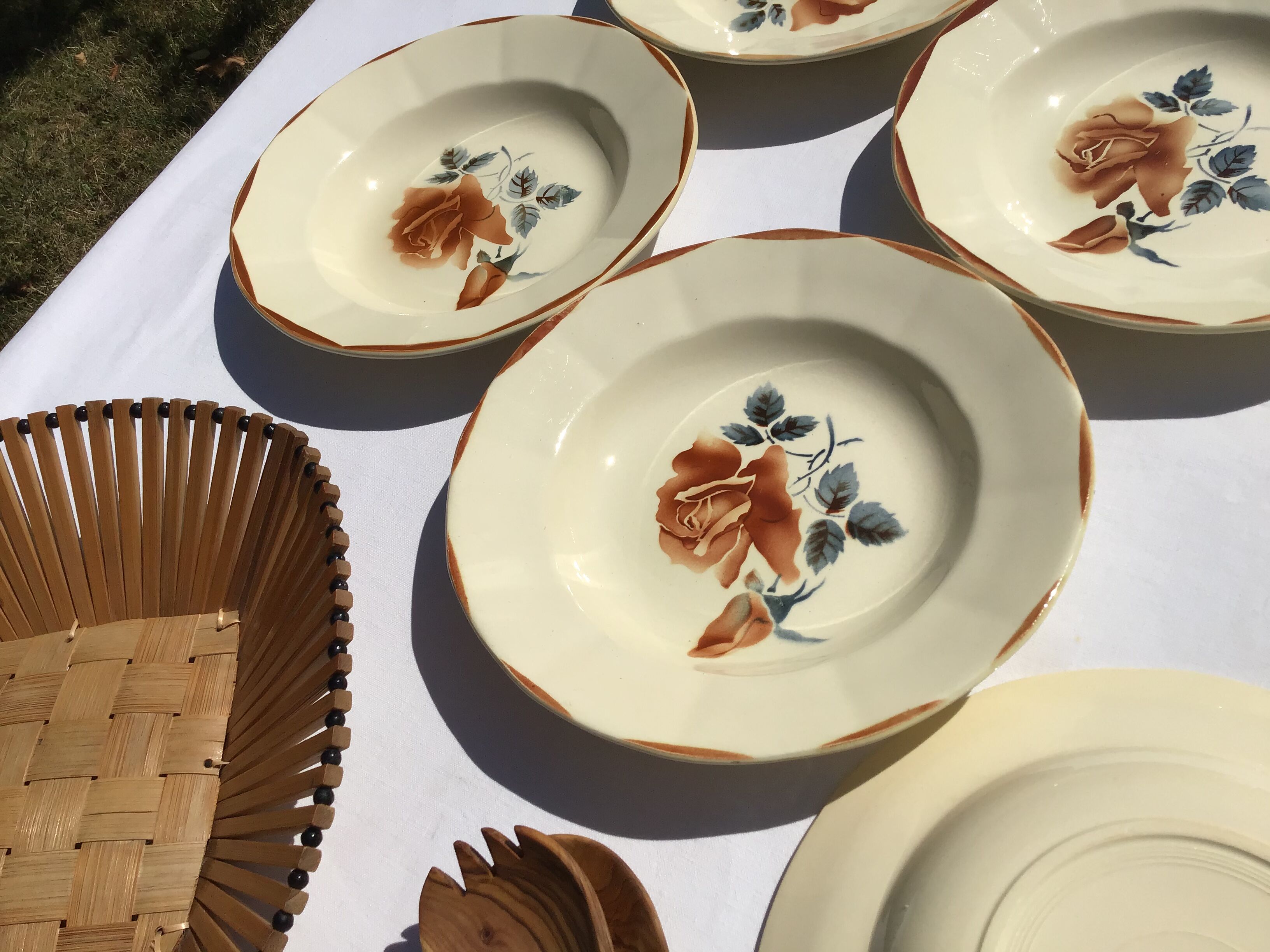 6 Digoin beige caramel edge hollow plates