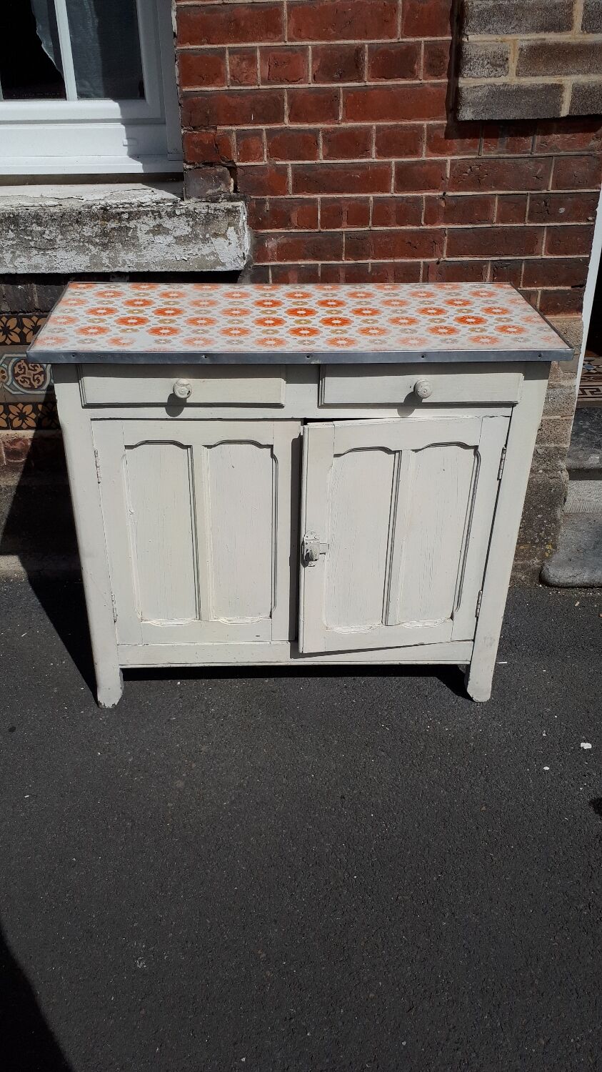 Buffet parisien vintage